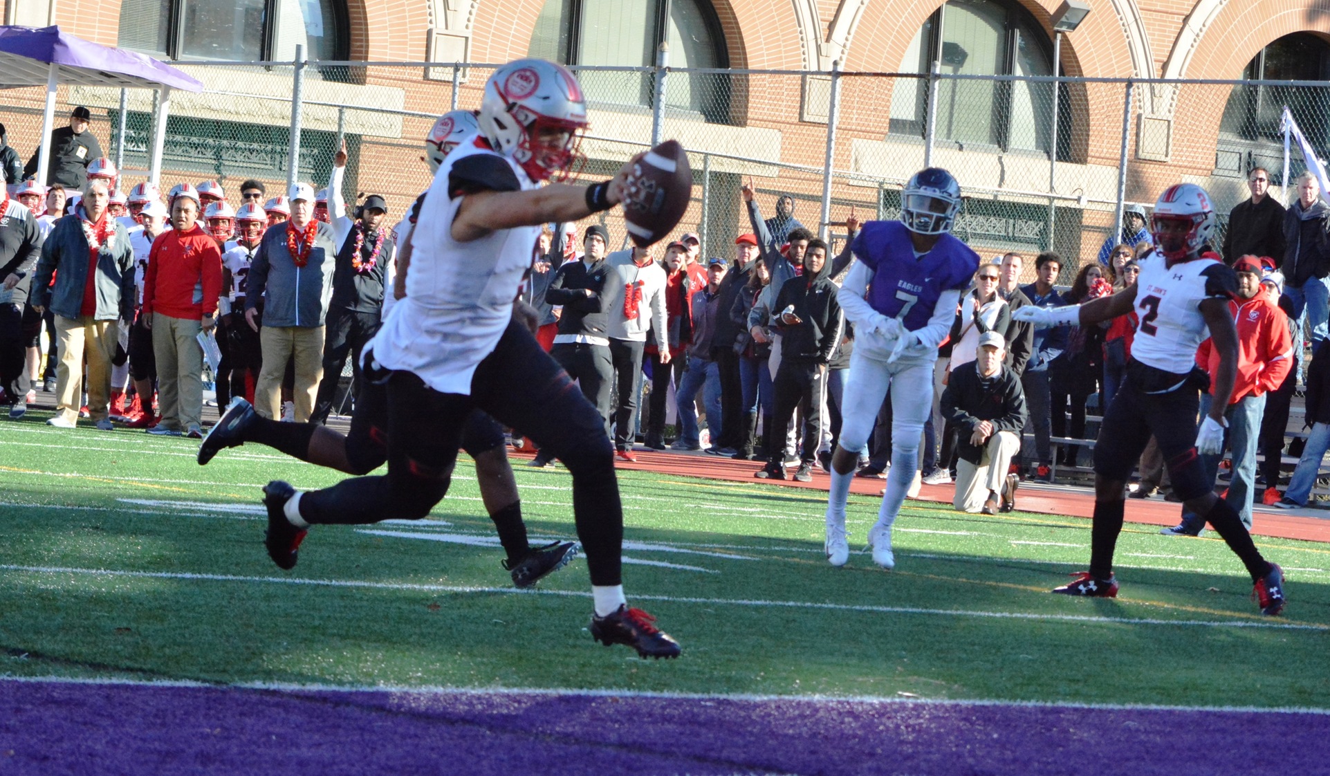 No. 1 St. John’s beats No. 6 Gonzaga, 34-17, ahead of rematch in WCAC playoffs