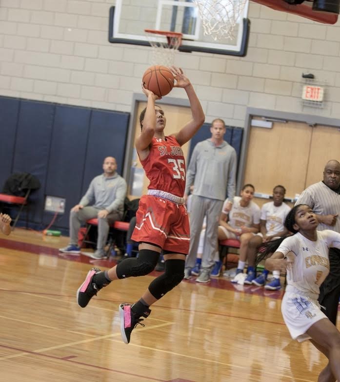 Azzi Fudd is the 15-year-old girl who dominated Stephen Curry’s elite basketball camp